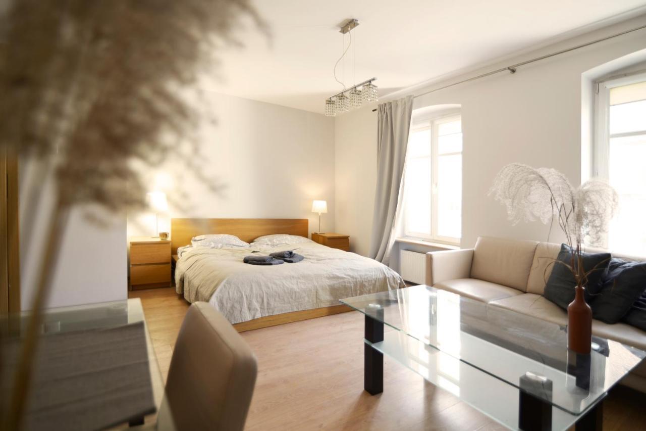 By The River And City Center - Comfortable Rooms Wroclaw Exterior photo