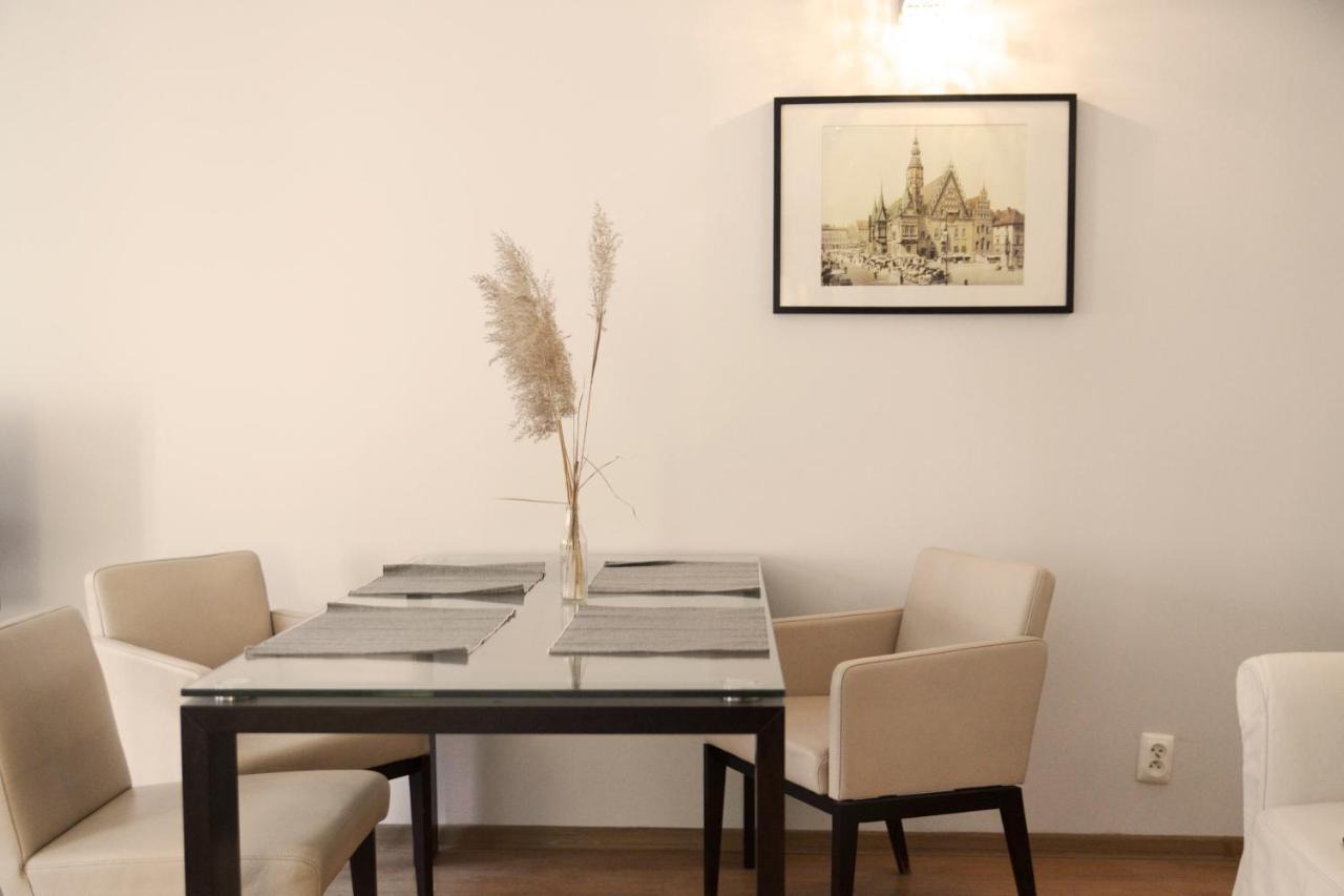 By The River And City Center - Comfortable Rooms Wroclaw Exterior photo